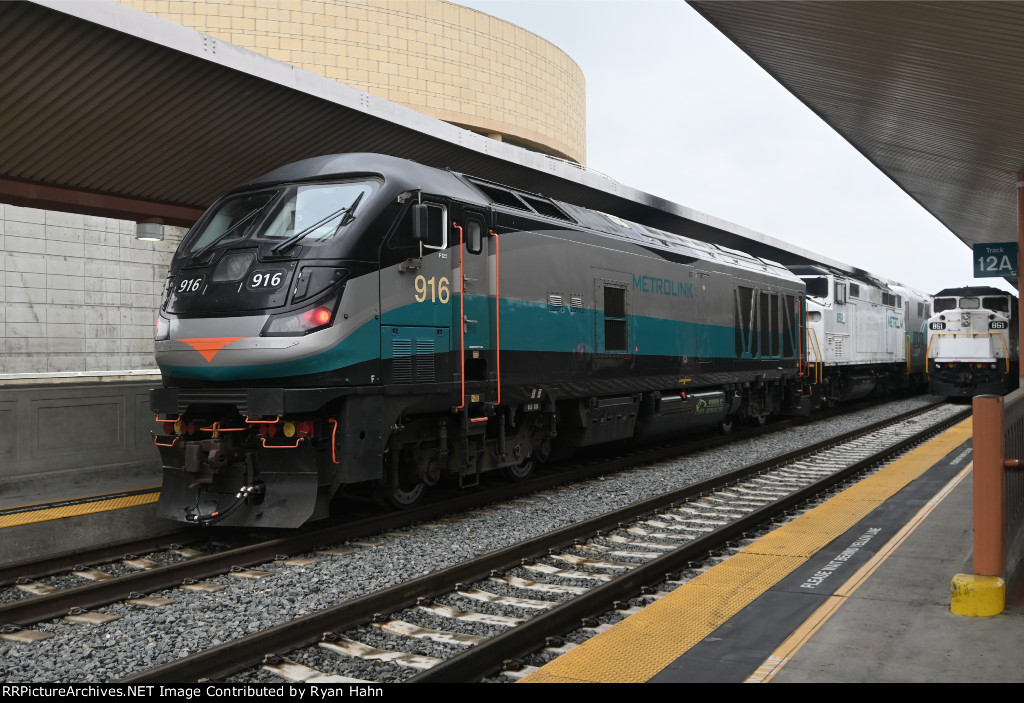A Rare Doubleheader on Metroilink
